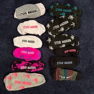 12 pairs of Steve Madden socks